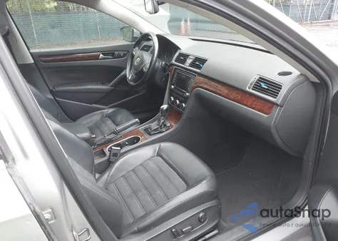 2013 Volkswagen Passat 2.0L Tdi Sel Premium from USA, damaged, VIN 1VWCN7A37DC045616